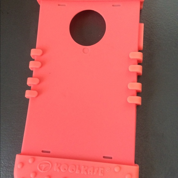 iPhone 5/5S Rubber Flexible Koolkase - Picture 2 of 3